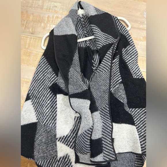 Cejon plaid wool blend sweater vest shawl wrap geometric - Picture 11 of 12